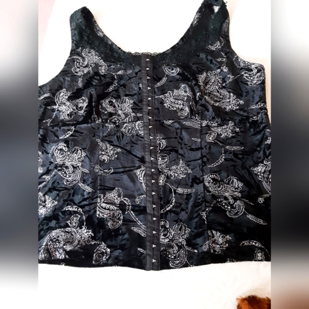 NWOT "Collection" Black Crushed Velvet Corset Top